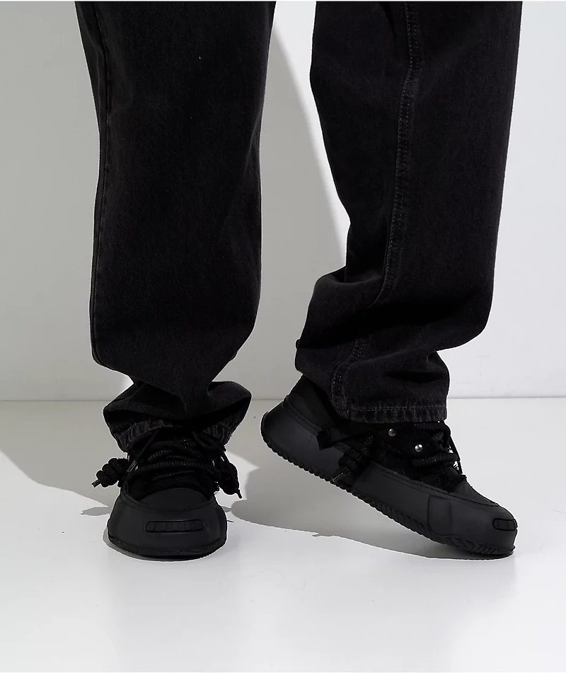 JAVI Atmos Black Shoes