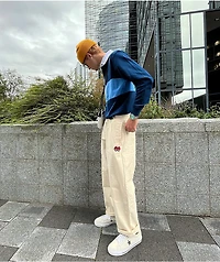 Krooked Eyes White Elastic Waist Pants