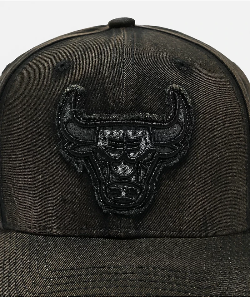 Mitchell & Ness Chicago Bulls Downtown Pro Black Wash Snapback Hat