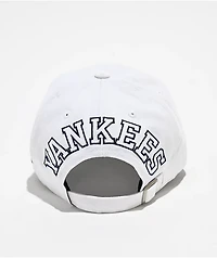 Mitchell & Ness NY Yankees Back Burst White Strapback Hat