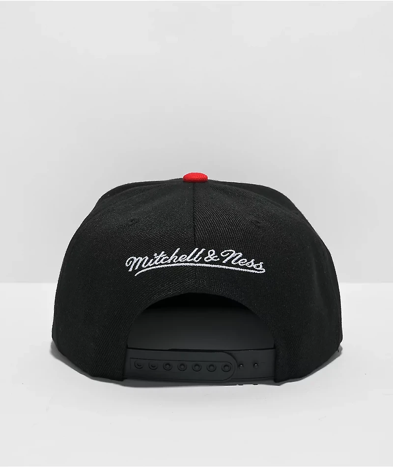 Mitchell & Ness x NBA Bulls Low Big Face Black Red Snapback Hat