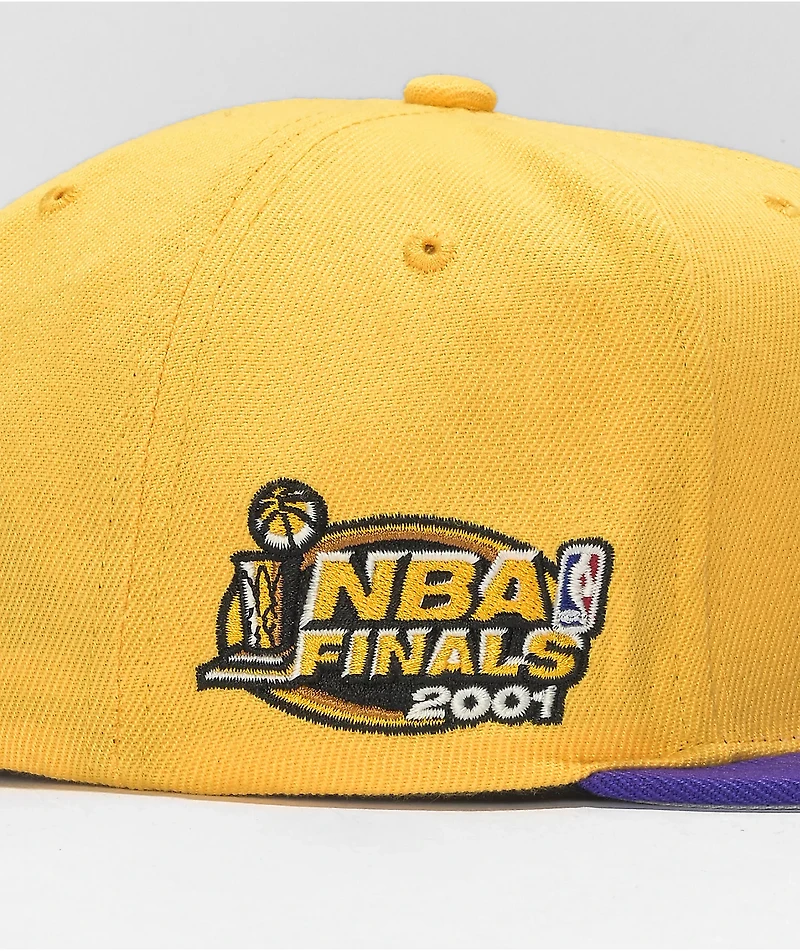 Mitchell & Ness x NBA Lakers Glow Gold Snapback Hat
