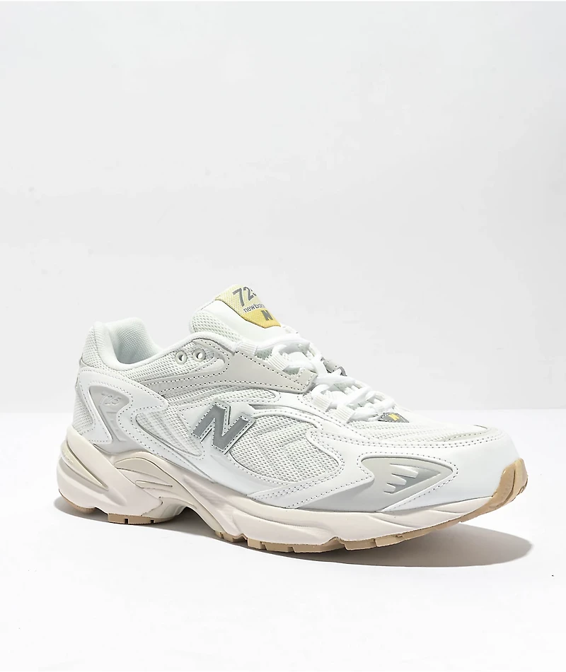 New Balance Lifestyle 725 Sea Salt, White & Gum Shoes