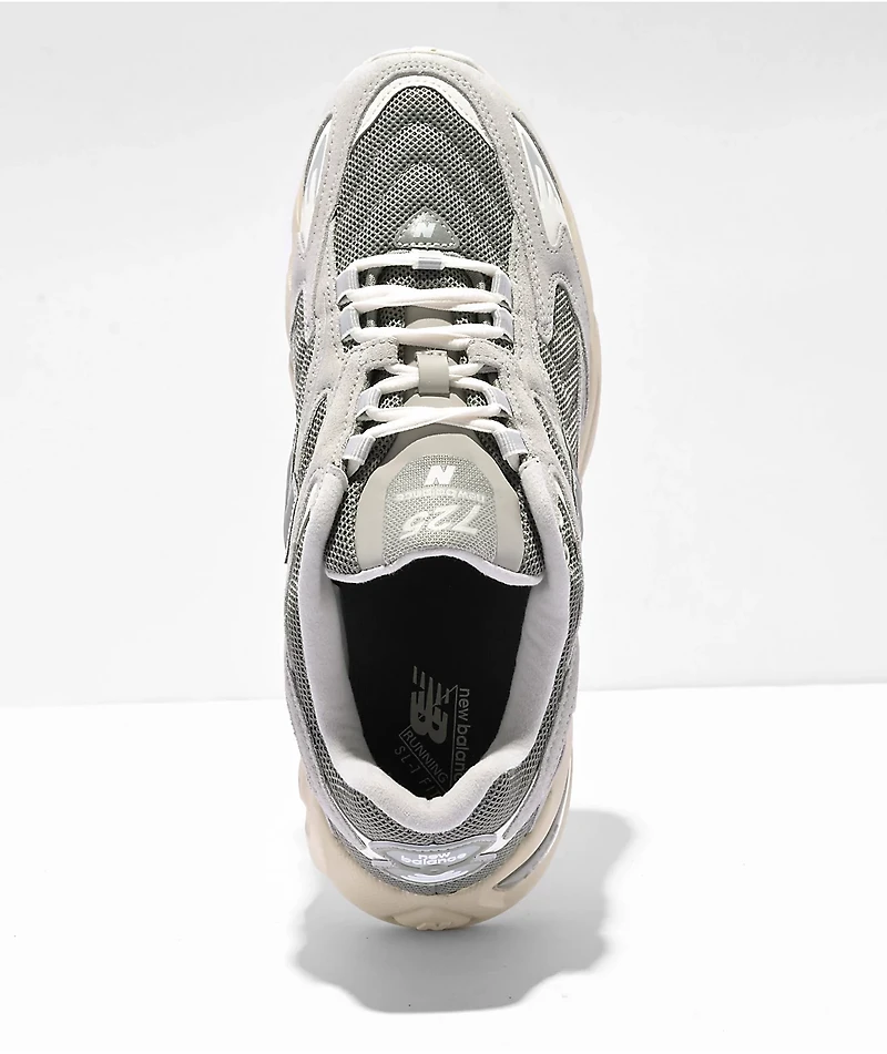 New Balance Lifestyle 725 V1 Rain Cloud, Grey & Sea Salt Shoes