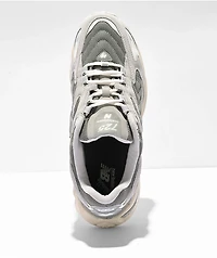 New Balance Lifestyle 725 V1 Rain Cloud, Grey & Sea Salt Shoes