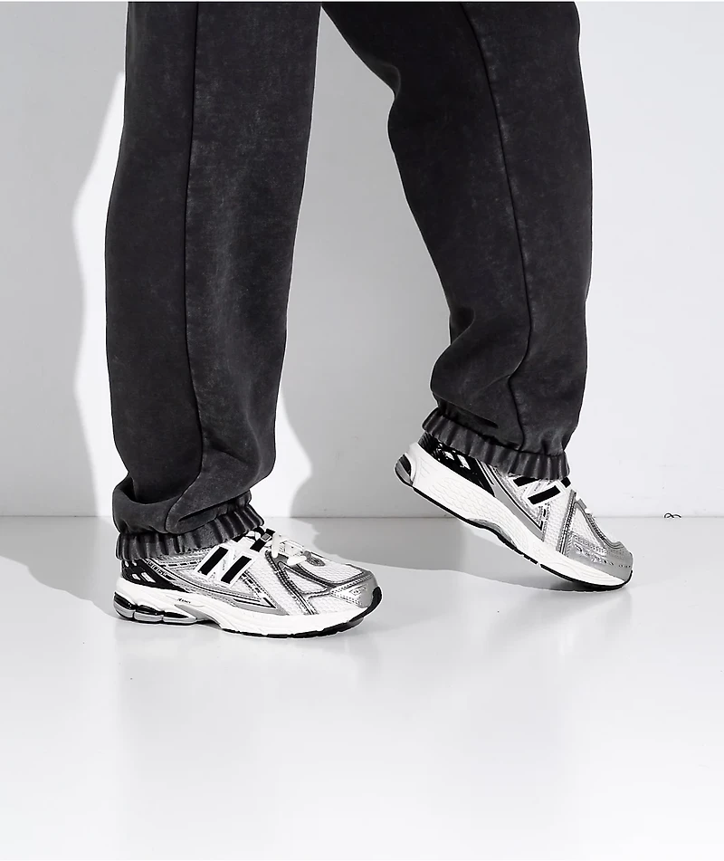 New Balance Lifestyle Kids 1906 Metallic Silver & Black Shoes