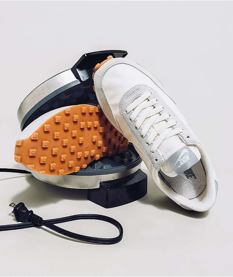 Nike Daybreak Summit White & Pale Ivory Shoes