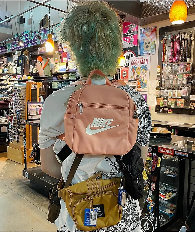 nike alpha adapt blue backpack Buy Nike Alpha Adapt Rev Black & Green Backpack at Amazon.in