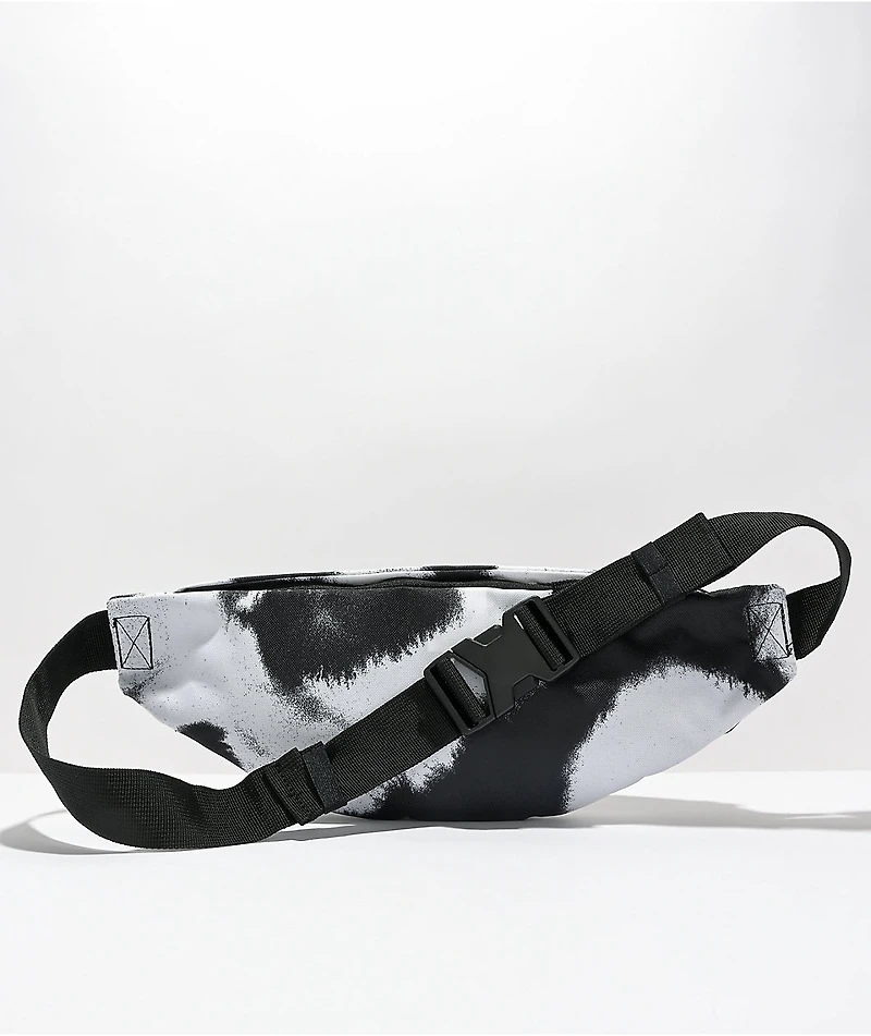 Nike Heritage Black & University Red Fanny Pack