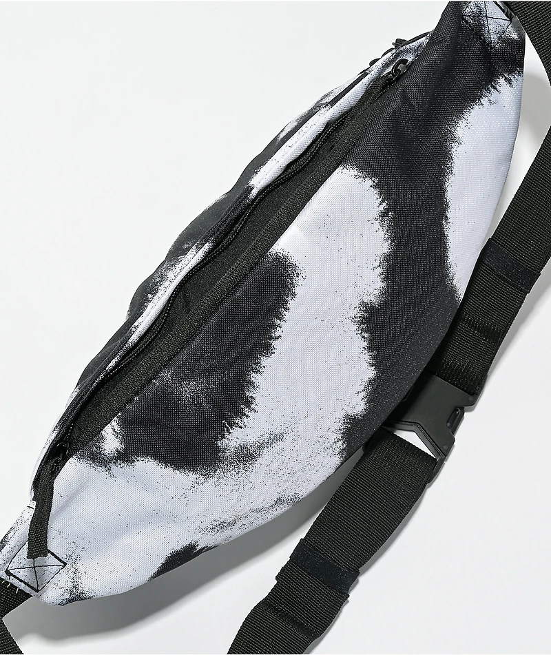 Nike Heritage Black & University Red Fanny Pack