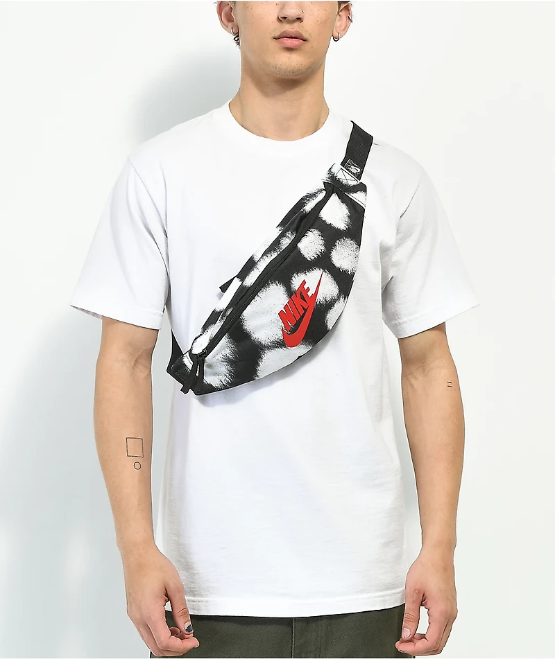 Nike Heritage Black & University Red Fanny Pack