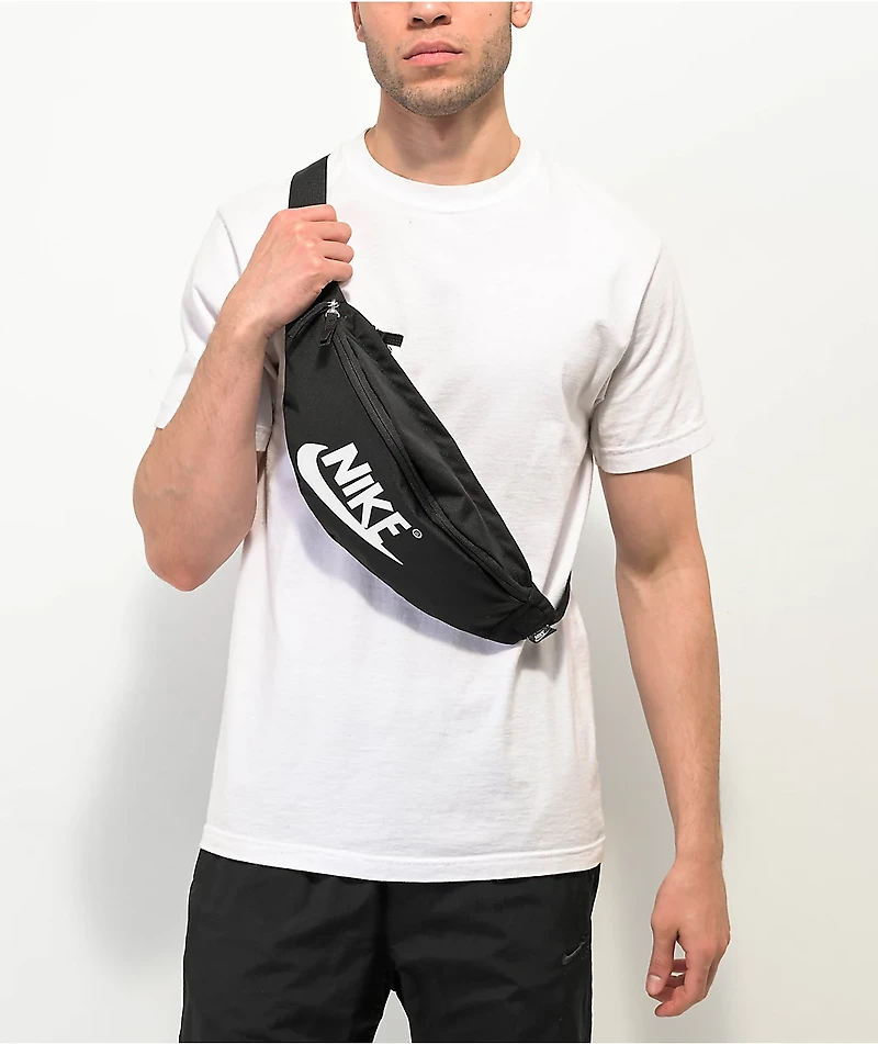 Nike Heritage Logo Black Fanny Pack