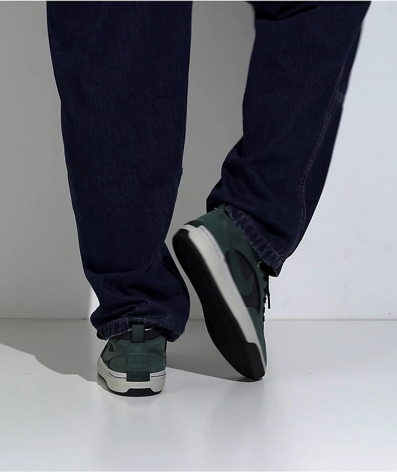Nike SB Leo React Vintage Green, Black, & Anthracite Skate Shoes