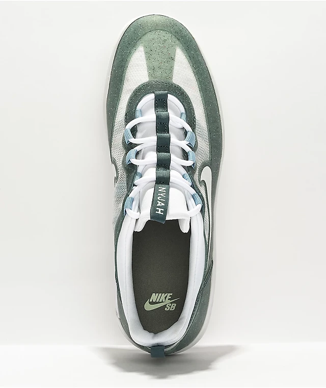 Nike SB Nyjah Free 2 Summit White Skate Shoes | Dulles Town  display picture 1