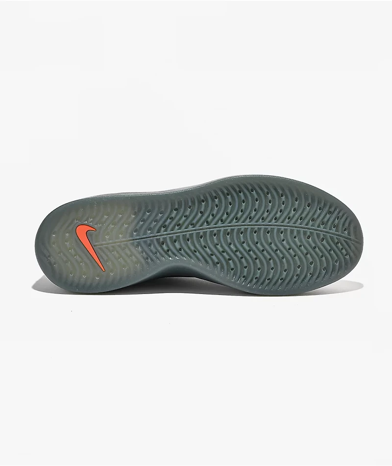 Nike SB Zoom Nyjah 4 Cool Grey & Wolf Grey Skate Shoes