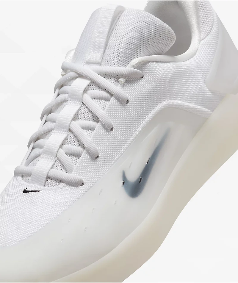 Nike SB Zoom Nyjah 4 White & Black Skate Shoes