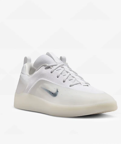 Nike SB Zoom Nyjah 4 White & Black Skate Shoes