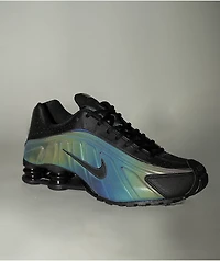 Nike Shox R4 SE Black & Seaweed Shoes