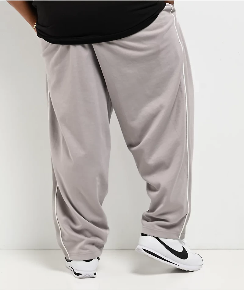 Nike Sportswear Club Mosswood Heavyweight Balloon Track Pants