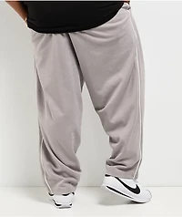 Nike Sportswear Club Mosswood Heavyweight Balloon Track Pants