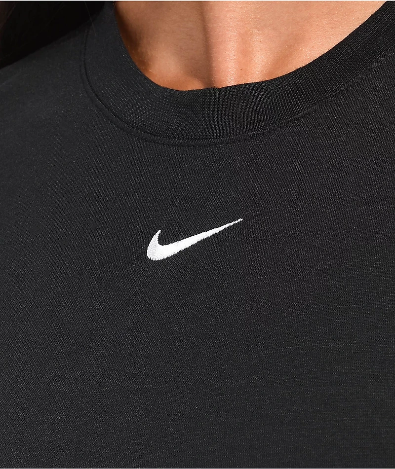 Nike Sportswear Essentials Black Crop T-Shirt