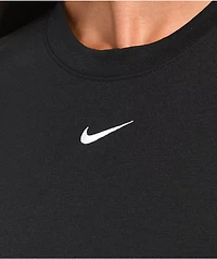 Nike Sportswear Essentials Black Crop T-Shirt