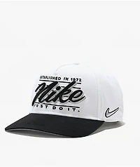 Nike Two-Tone Black & White Snapback Hat