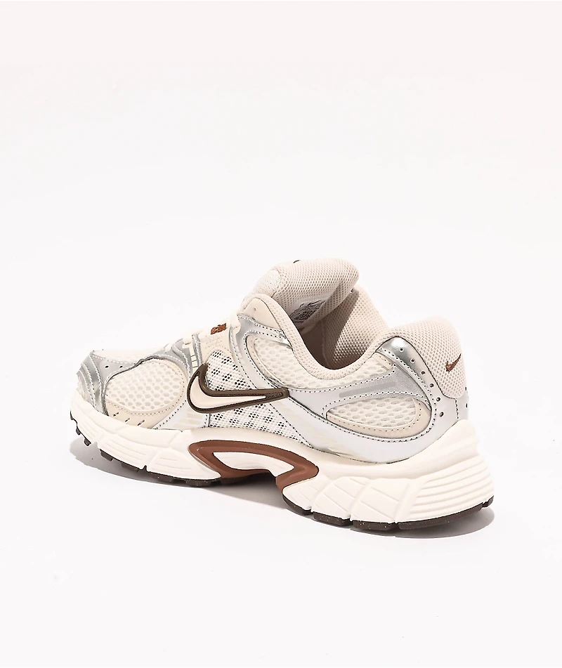 Nike V5 RNR Sail & Orewood Brown Shoes