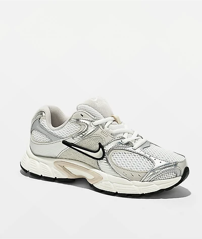 Nike V5 RNR Summit White & Orewood Brown Shoes