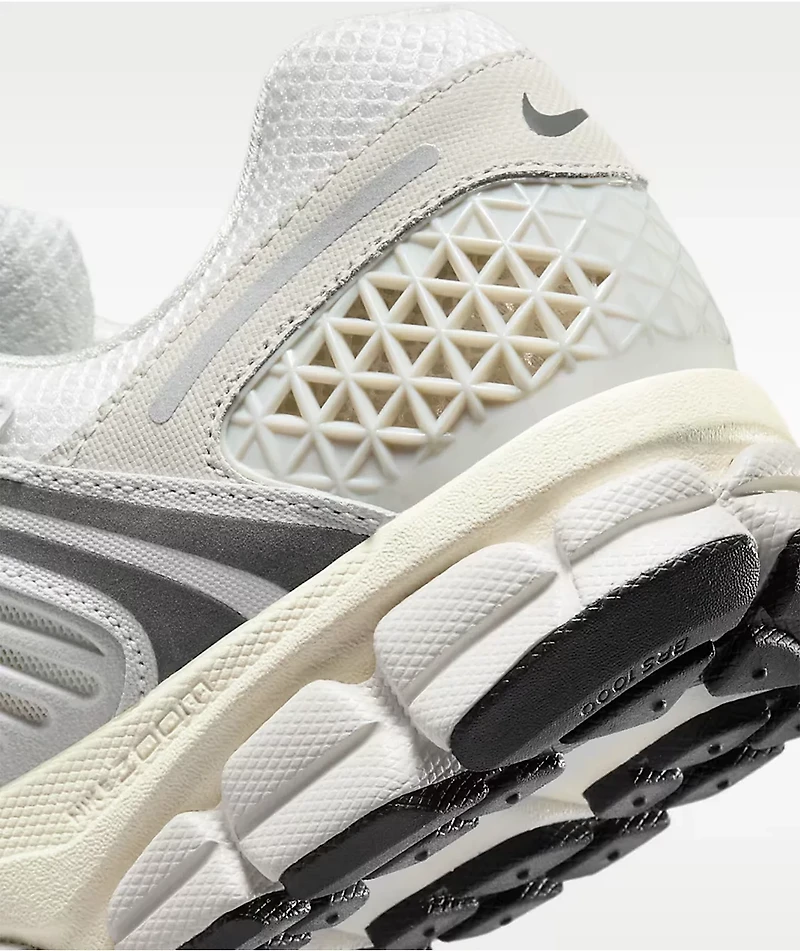 Nike Zoom Vomero 5 SE Platinum Tint & Photon Dust Shoes