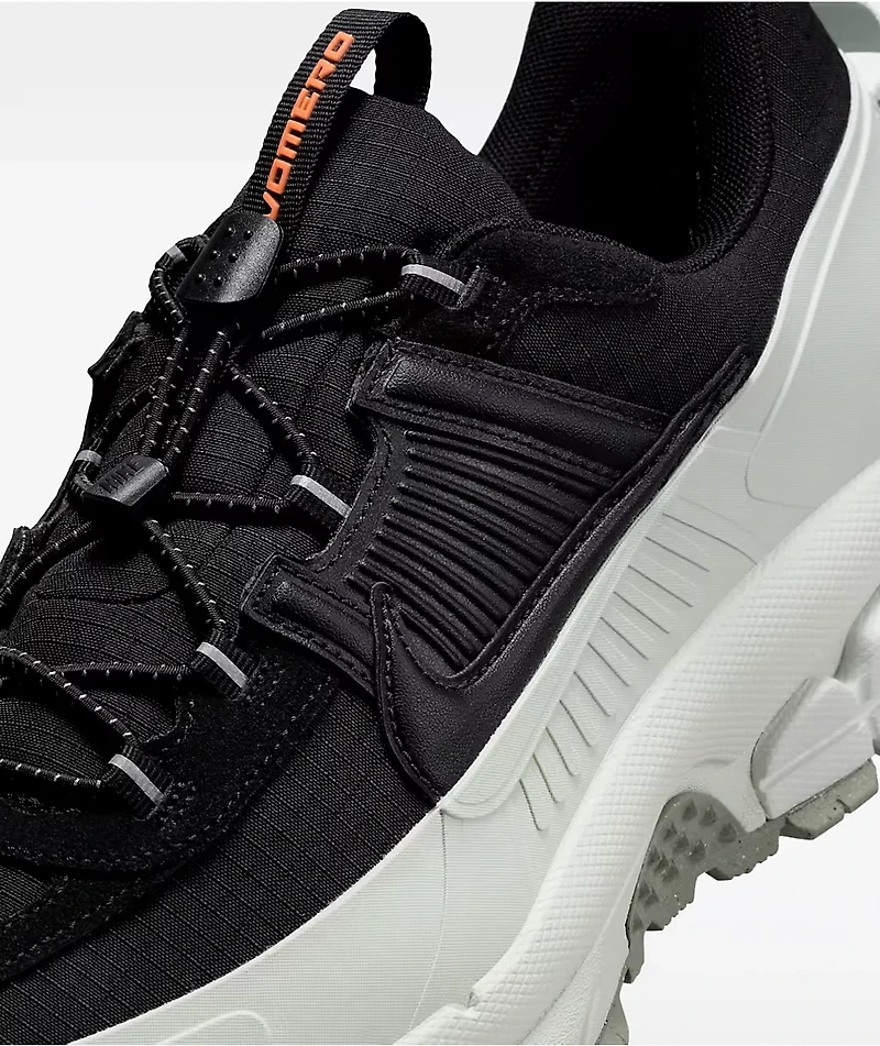 Nike Zoom Vomero Roam Black, Light Silver & Jade Shoes