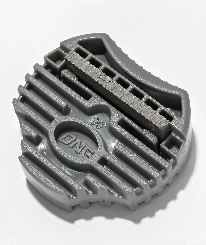 One Ball Magne Traction Edger Tool