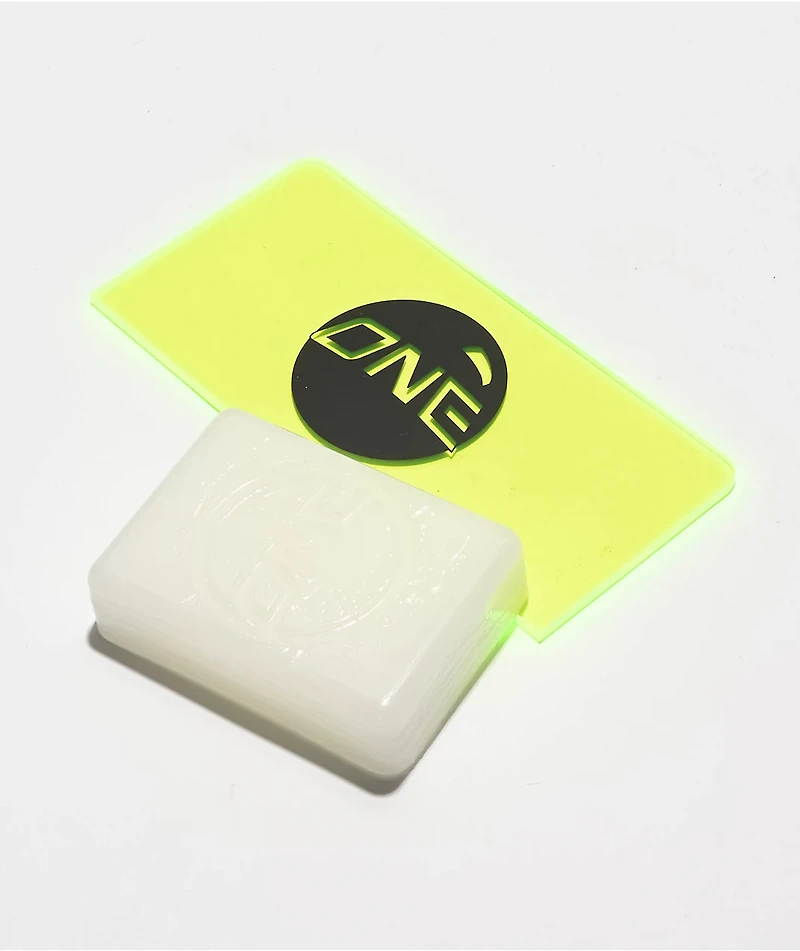 One Ball Snowboard All Temp Mini Wax Kit
