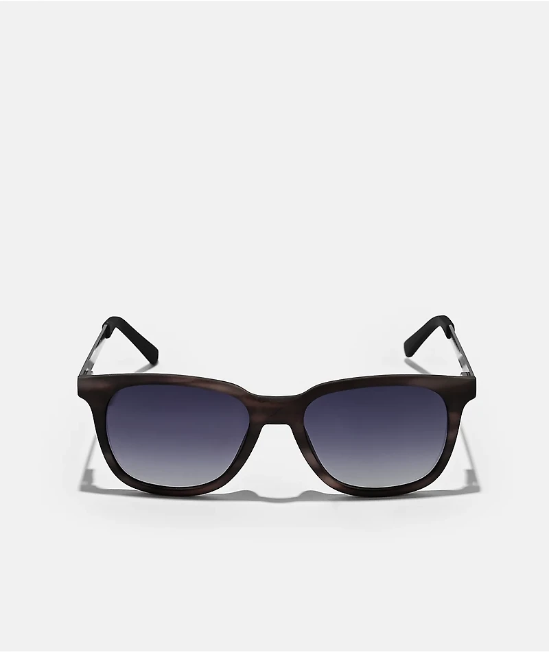 Peepers On Par Charcoal Horn Polarized Sunglasses