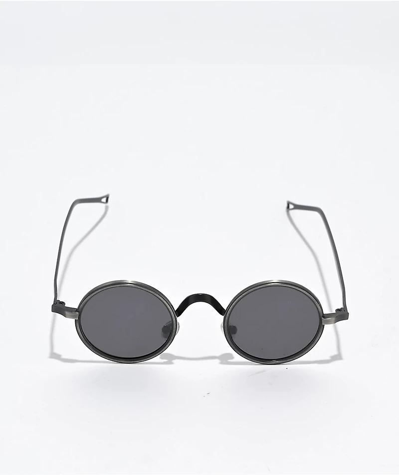 Petals and Peacocks Estelle Black Sunglasses