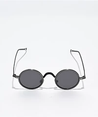 Petals and Peacocks Estelle Black Sunglasses