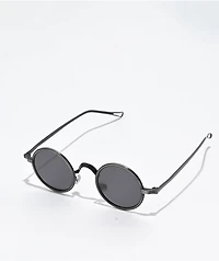 Petals and Peacocks Estelle Black Sunglasses