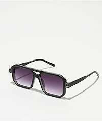 Petals and Peacocks Velouri Black Sunglasses
