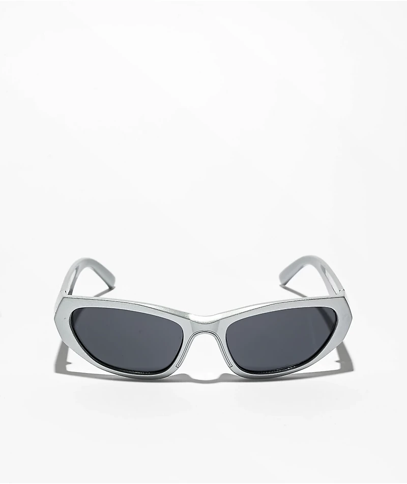 Petals by Petals and Peacocks Y2K Alpha Silver & Black Sunglasses