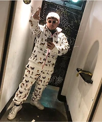 Salem7 Doghouse White Zip Hoodie