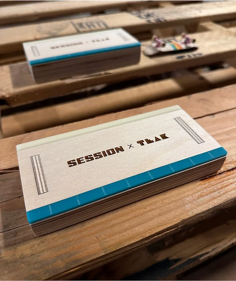 Session x Teak Tuning Pocket Fingerboard Manual Pad