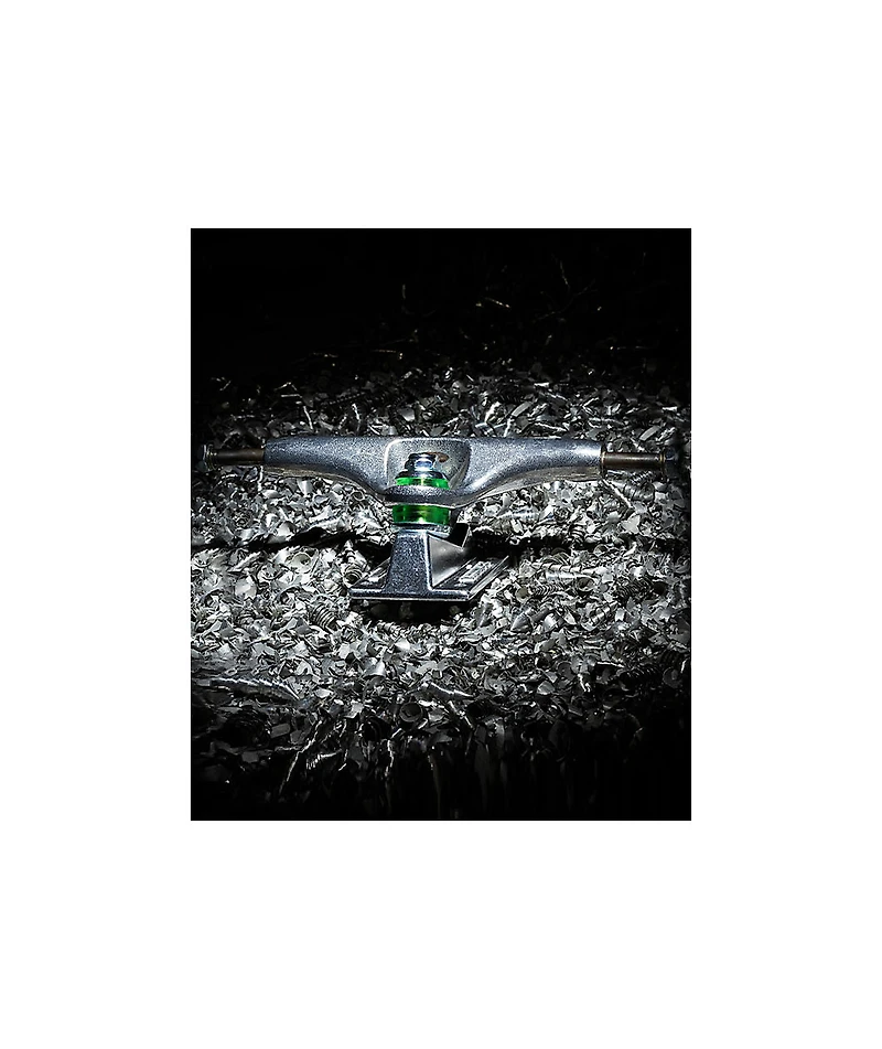 Thunder Polished Lights 147 Silver Skateboard Truck