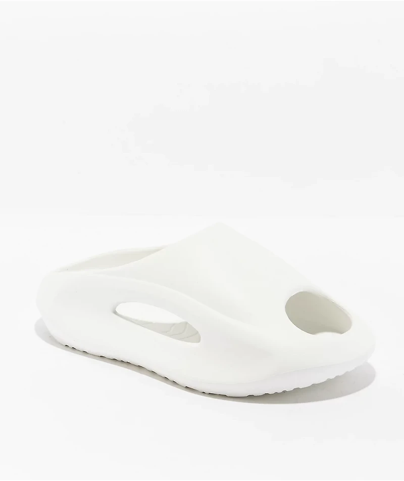Trillium Palmer White Slide Sandals
