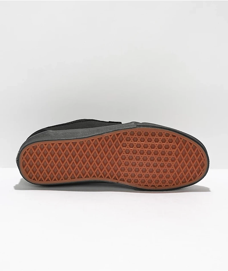 Vans Chukka Low Blackout Skate Shoes
