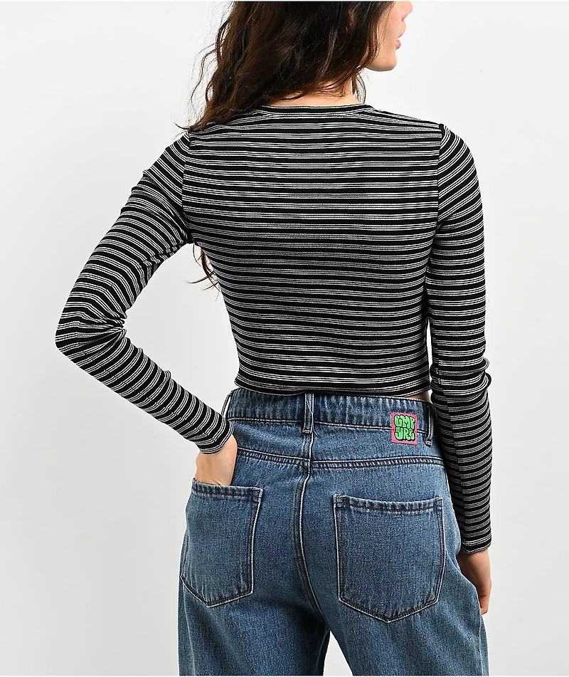 Zine Shiloh Black Long Sleeve Crop T-Shirt