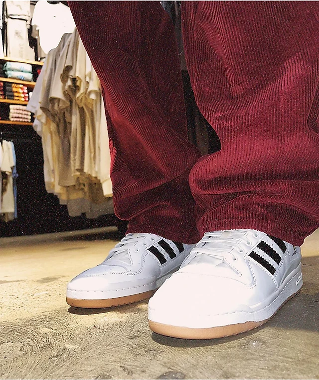 Adidas Forum 84 Low White, Black Gum Shoes at Foxvalley Mall in