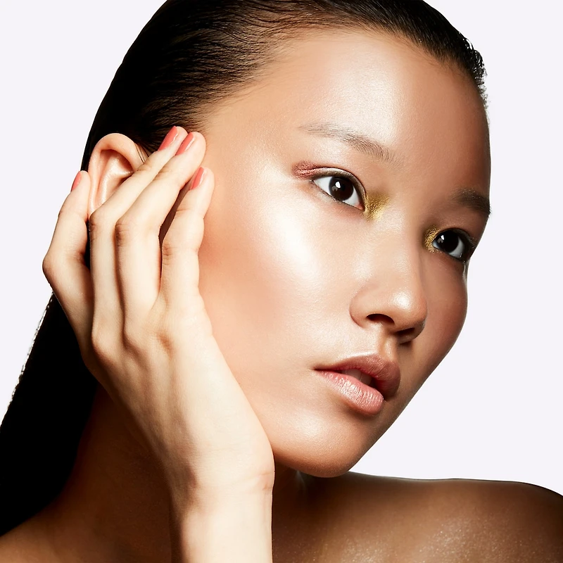 Extra Dimension Skinfinish Highlighter