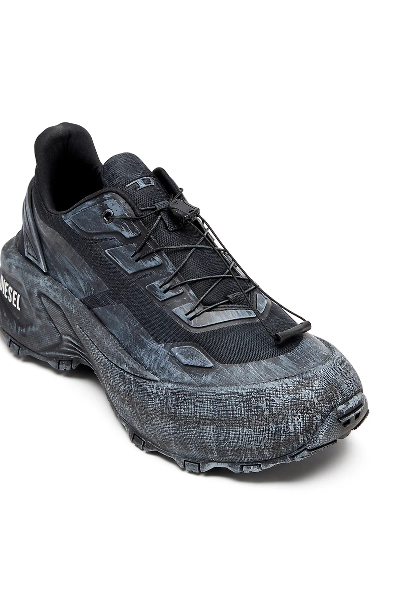 D-CAGE RUNNER