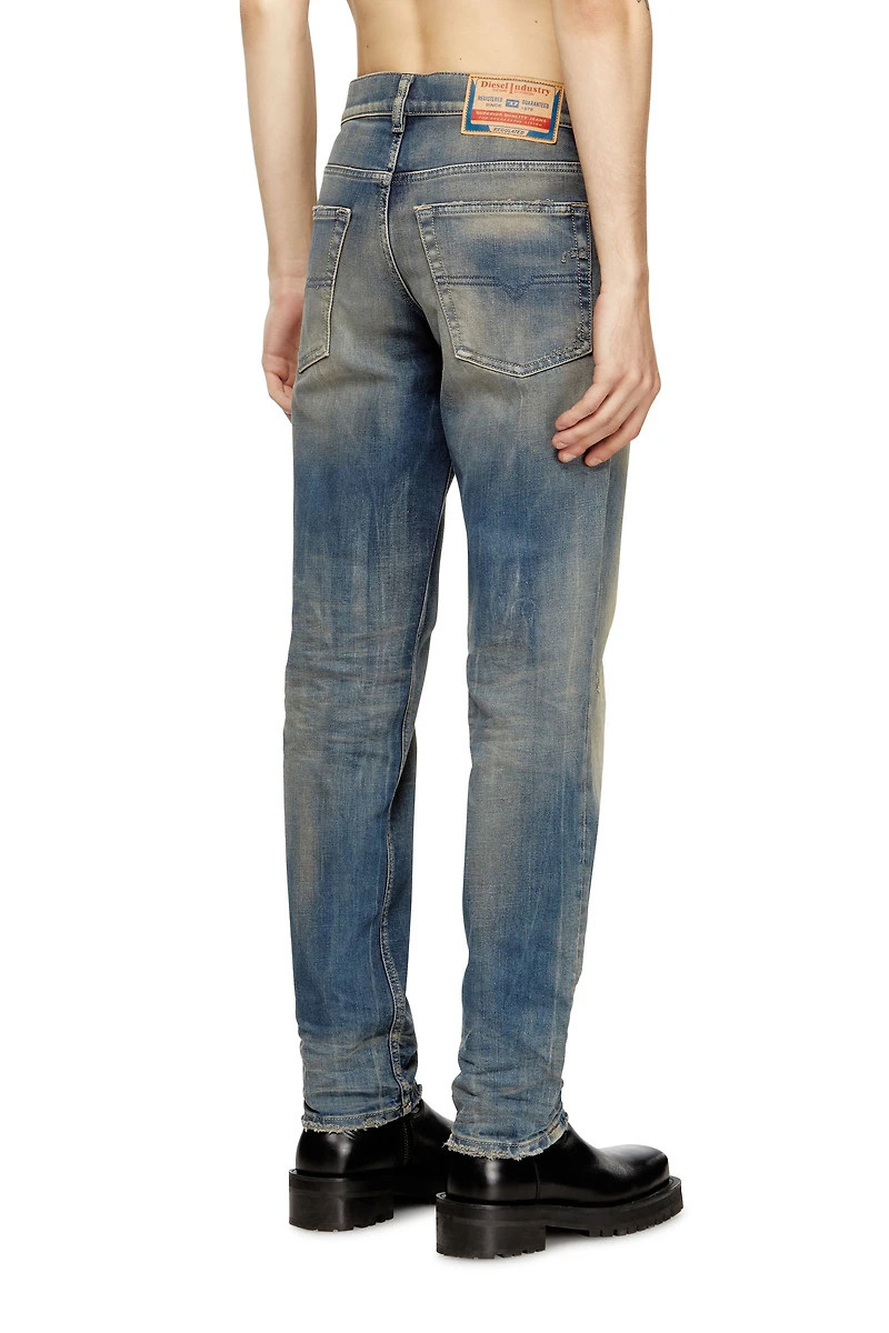 Regular Jeans 2023 D-Finitive 09M18