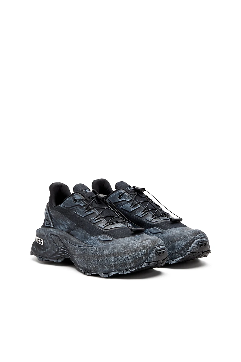 D-CAGE RUNNER